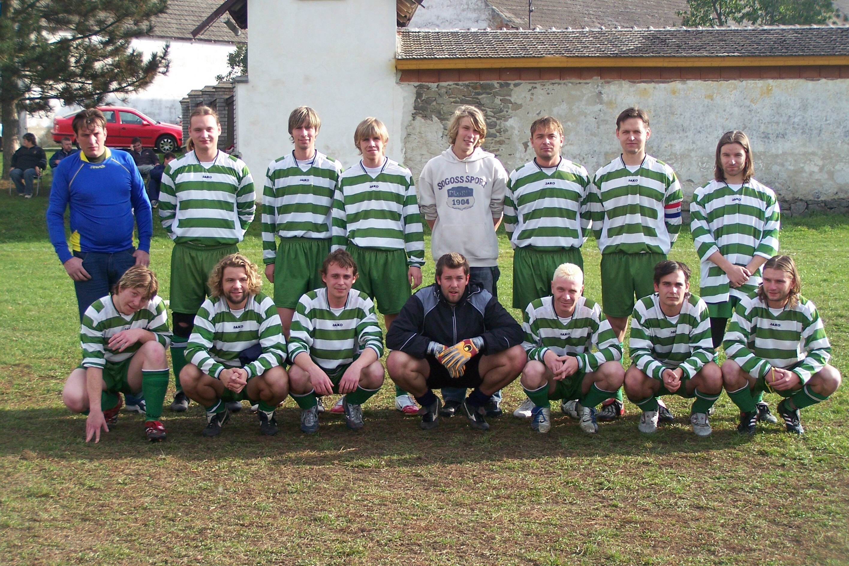 Fotbalisti -Kralova Lhota podzim 2006.jpg